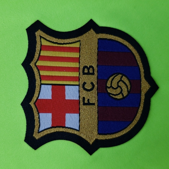 ⭐️FCB 💯 JERSEY SOCCER /FOOTBAL JERSEY - Picture 3 of 9